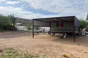 20519 E Emerald Dr, Black Canyon City, AZ 85324 - Photo 30