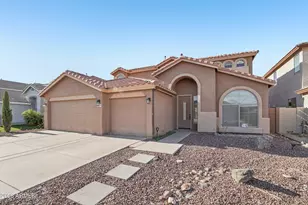 43578 W Cydnee Dr, Maricopa, AZ 85138 - Photo 2