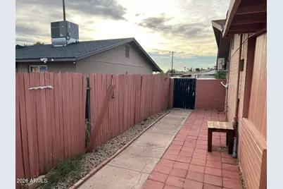3053 N 53rd Drive, Phoenix, AZ 85031 - Photo 26