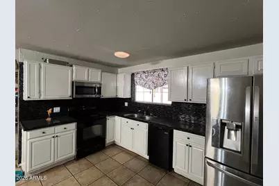 3053 N 53rd Drive, Phoenix, AZ 85031 - Photo 12