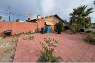 3053 N 53rd Drive, Phoenix, AZ 85031 - Photo 6