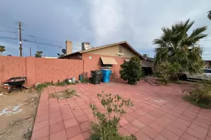 3053 N 53rd Dr, Phoenix, AZ 85031 - Photo 6