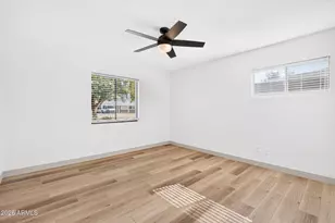 2319 E Earll Dr, Phoenix, AZ 85016 - Photo 16