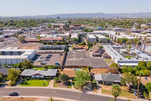 2319 E Earll Dr, Phoenix, AZ 85016 - Photo 30