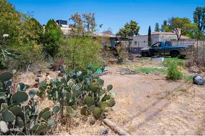 842 E Roberts Road #-, Phoenix, AZ 85022 - Photo 4