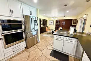 15217 N Hana Maui Dr, Phoenix, AZ 85022 - Photo 8