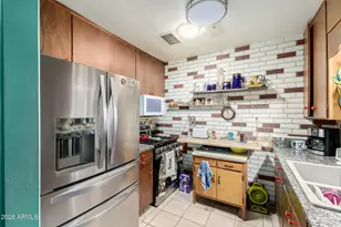 2250 W Augusta Ave, Phoenix, AZ 85021 - Photo 10