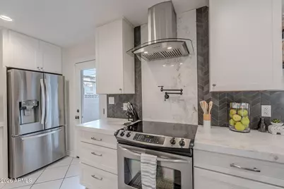 8263 E Cypress Street, Scottsdale, AZ 85257 - Photo 10
