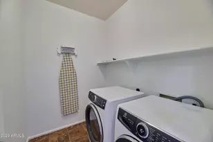 2340 W Dusty Wren Dr, Phoenix, AZ 85085 - Photo 24