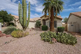 11518 W Palm Brook Dr, Avondale, AZ 85392 - Photo 2