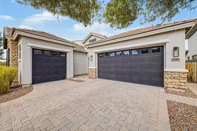 22469 N 96th Drive, Peoria, AZ 85383 - Photo 4