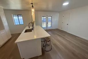 3946 W Northview Ave, Phoenix, AZ 85051 - Photo 2