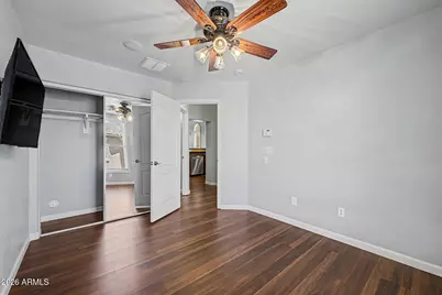 5626 S 21st Place, Phoenix, AZ 85040 - Photo 12