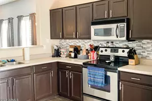 7054 W Cesar St, Peoria, AZ 85345 - Photo 4