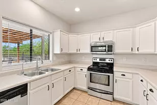 23043 E Sunny Ln, Florence, AZ 85132 - Photo 4