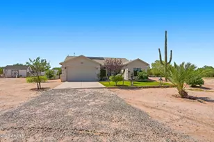 23043 E Sunny Ln, Florence, AZ 85132 - Photo 2