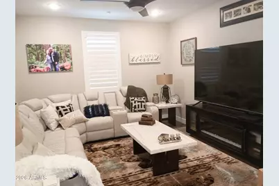 2074 N 139th Drive N, Goodyear, AZ 85395 - Photo 2
