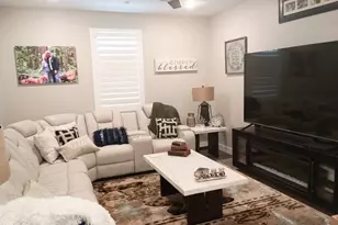 2074 N 139th Dr N, Goodyear, AZ 85395 - Photo 2