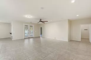 15869 W Mauna Loa Ln, Surprise, AZ 85379 - Photo 14