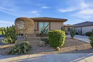 15869 W Mauna Loa Ln, Surprise, AZ 85379 - Photo 6