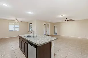 15869 W Mauna Loa Ln, Surprise, AZ 85379 - Photo 16
