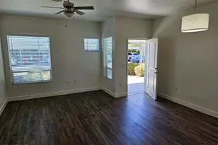7981 E Wilshire Dr, Scottsdale, AZ 85257 - Photo 4