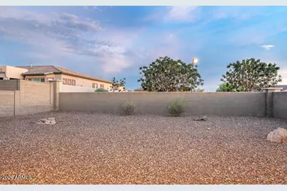 18131 W Redwood Lane, Goodyear, AZ 85338 - Photo 62