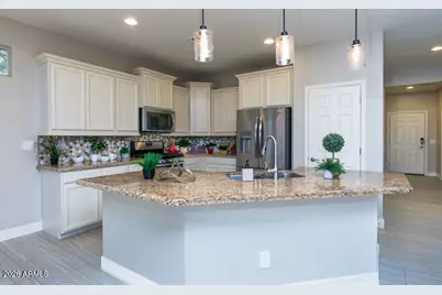 18131 W Redwood Lane, Goodyear, AZ 85338 - Photo 48
