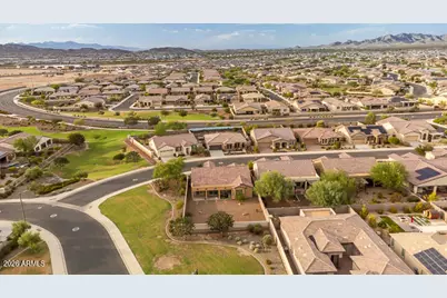 18131 W Redwood Lane, Goodyear, AZ 85338 - Photo 14