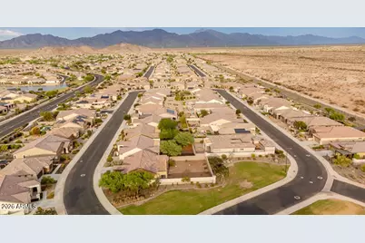 18131 W Redwood Lane, Goodyear, AZ 85338 - Photo 16
