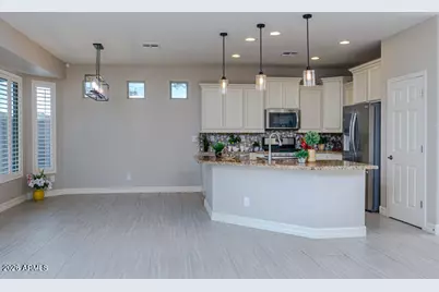 18131 W Redwood Lane, Goodyear, AZ 85338 - Photo 46