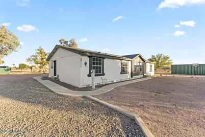29111 N 225 Th Avenue, Wittmann, AZ 85361 - Photo 2