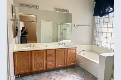 22038 N 51st Street, Phoenix, AZ 85054 - Photo 12