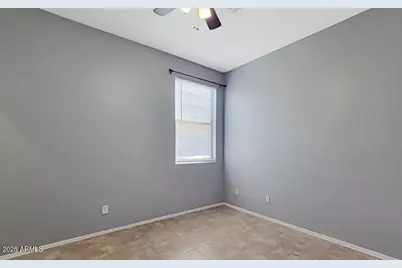 17282 W Elm Street, Surprise, AZ 85388 - Photo 10
