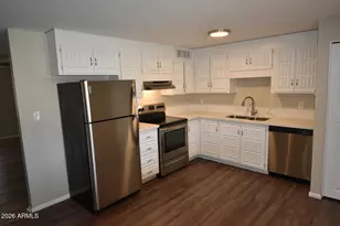 14235 N 39th Way, Phoenix, AZ 85032 - Photo 6