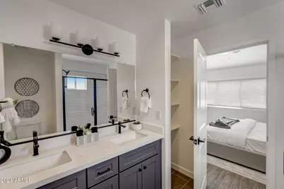 3645 E Earll Drive #18, Phoenix, AZ 85018 - Photo 18
