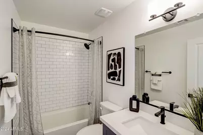 3645 E Earll Drive #8, Phoenix, AZ 85018 - Photo 8