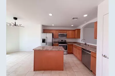 10564 W Buena Vista Drive, Arizona City, AZ 85123 - Photo 2