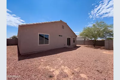 10564 W Buena Vista Drive, Arizona City, AZ 85123 - Photo 22