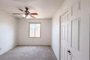 10564 W Buena Vista Dr, Arizona City, AZ 85123 - Photo 12