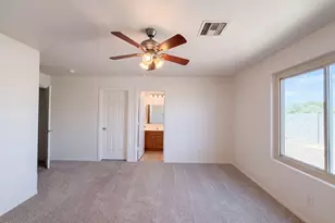 10564 W Buena Vista Dr, Arizona City, AZ 85123 - Photo 4