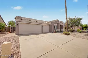 10505 E Emerald Cir, Mesa, AZ 85208 - Photo 2