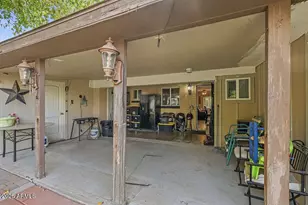 107 S Matlock St, Mesa, AZ 85204 - Photo 14