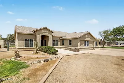 25288 W Illini Street, Buckeye, AZ 85326 - Photo 4
