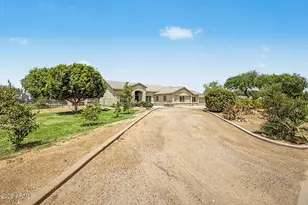 25288 W Illini St, Buckeye, AZ 85326 - Photo 6