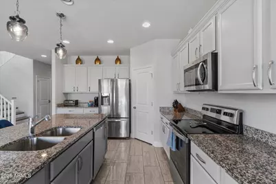 8754 W San Juan Avenue, Glendale, AZ 85305 - Photo 18