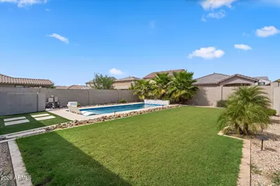 8754 W San Juan Avenue, Glendale, AZ 85305 - Photo 30