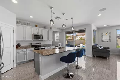 8754 W San Juan Avenue, Glendale, AZ 85305 - Photo 6