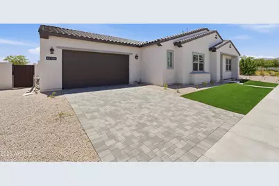 17789 W Crawfordsville Drive, Surprise, AZ 85388 - Photo 2