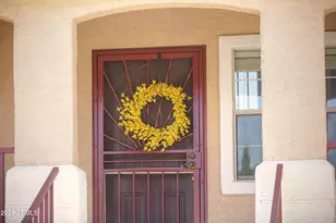 1017 W Leah Ln, Gilbert, AZ 85233 - Photo 8